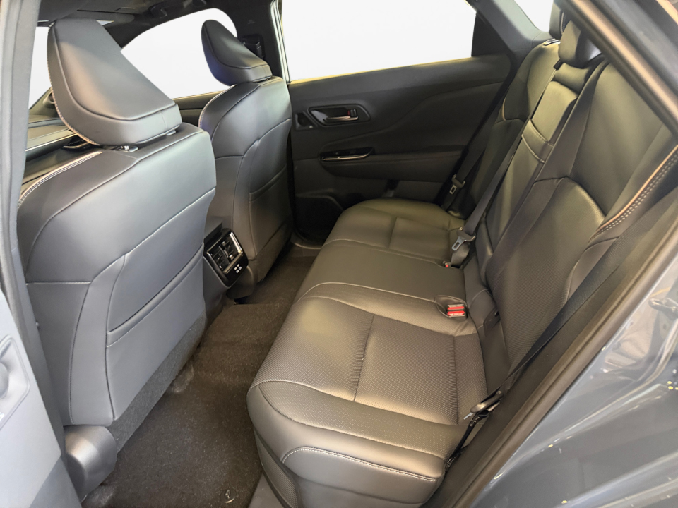 JTDACAAJ8T3046879 2026 Toyota Crown Signia Limited
