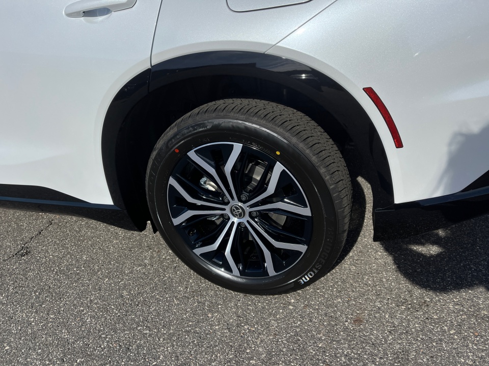 JTDACAAJXT3037102 2026 Toyota Crown Signia XLE