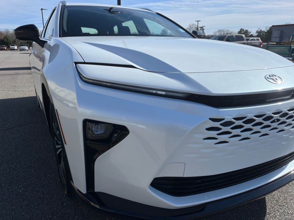 JTDACAAJXT3037102 2026 Toyota Crown Signia XLE