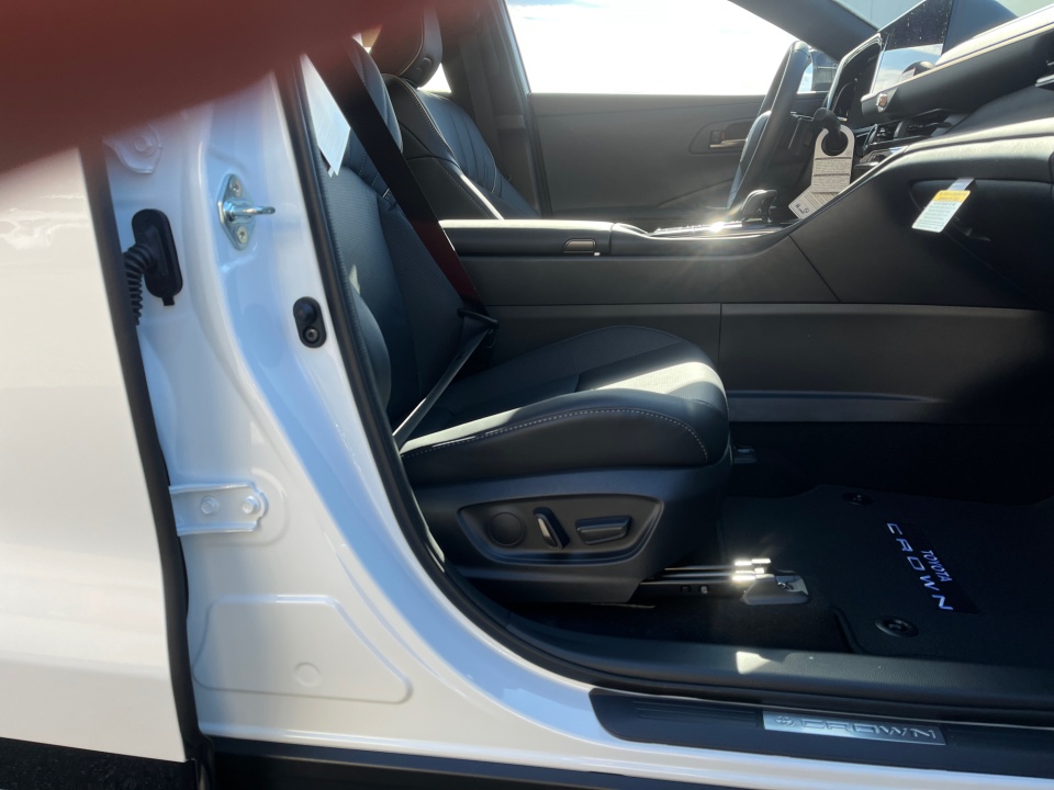 JTDACAAJXT3037102 2026 Toyota Crown Signia XLE