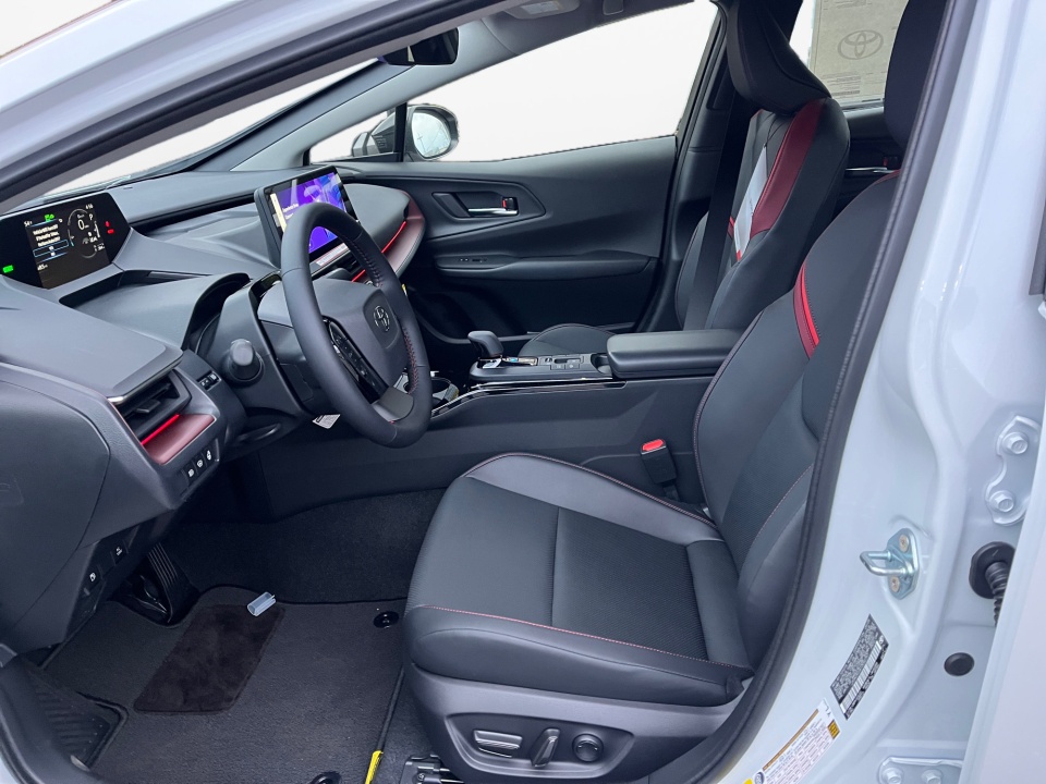 JTDACACU6T3062747 2026 Toyota Prius Plug-In Hybrid XSE