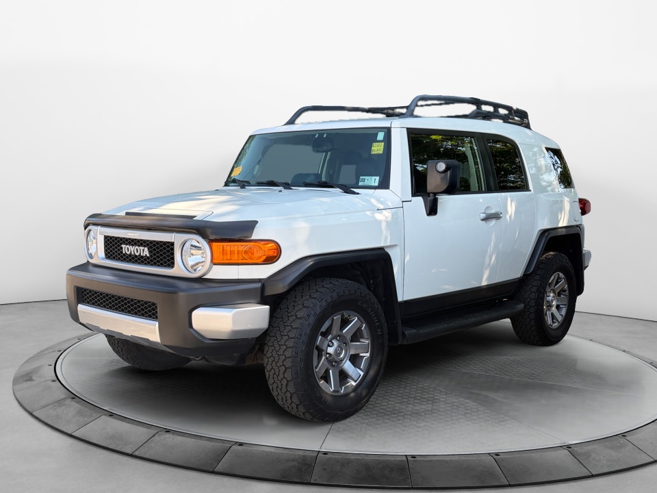 White 2014 Toyota FJ Cruiser 4WD SUV / Crossover Four-Wheel Drive Automatic