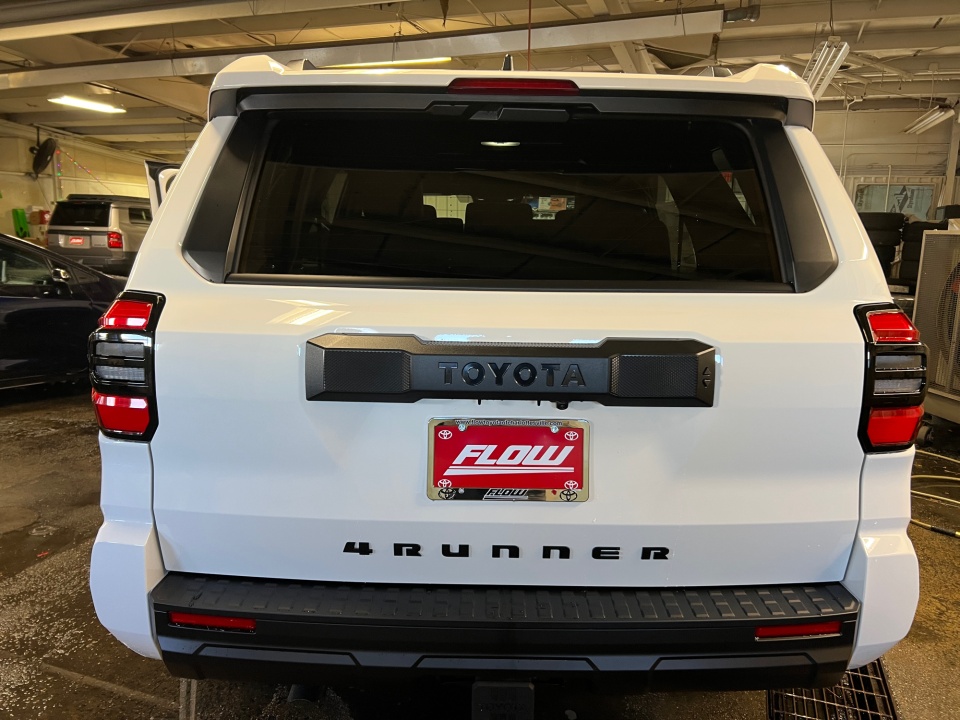 JTEVA5AR5T5010197 2026 Toyota 4Runner SR5