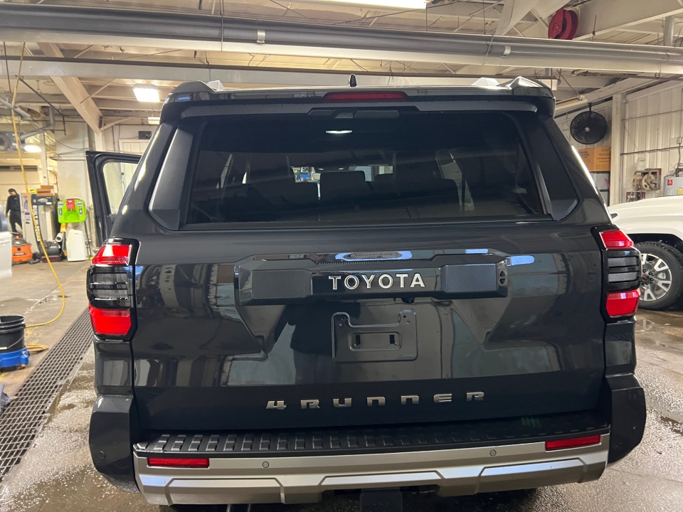 JTEVA5BR1T5087924 2026 Toyota 4Runner Limited