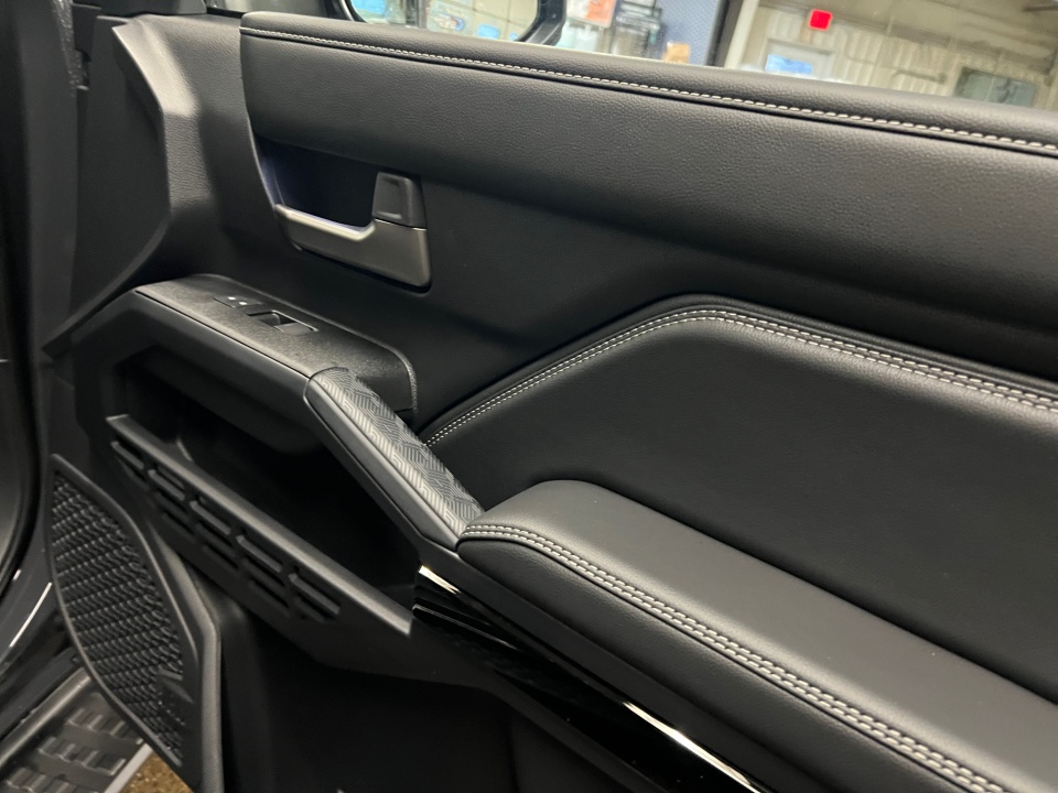 JTEVA5BR1T5087924 2026 Toyota 4Runner Limited