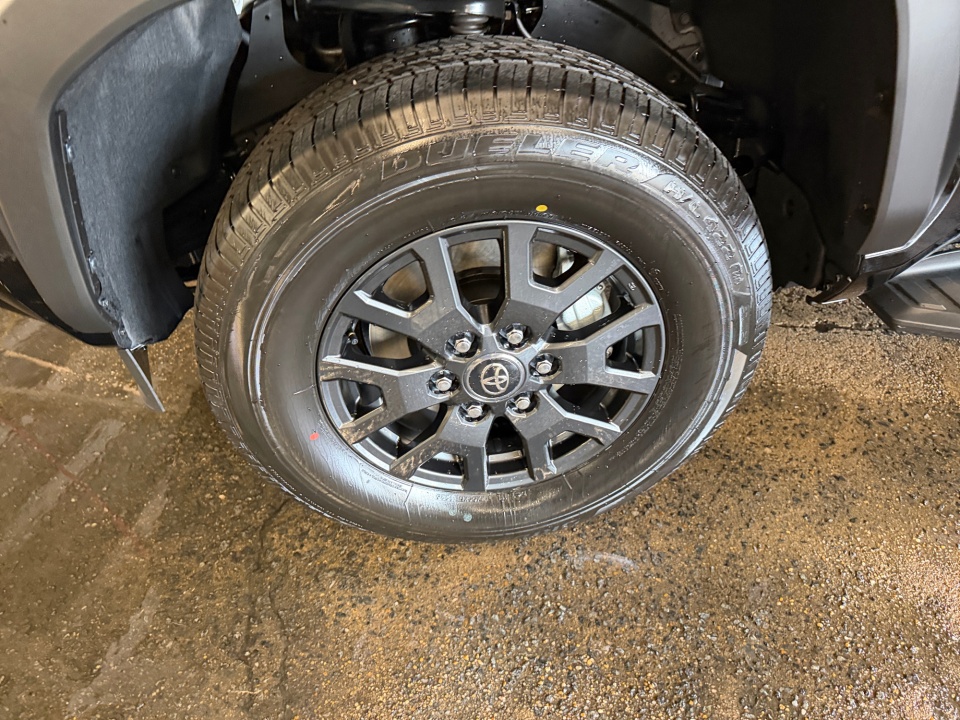 JTEVA5BR3T5135049 2026 Toyota 4Runner SR5