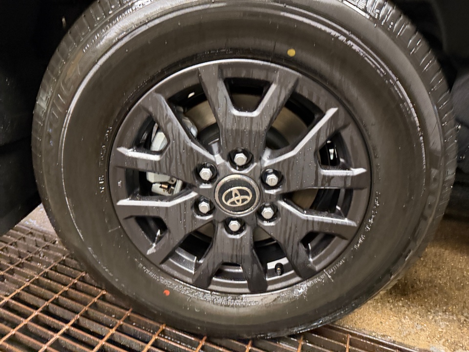 JTEVA5BR9T5078307 2026 Toyota 4Runner SR5