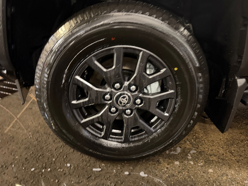 JTEVA5BR9T5078307 2026 Toyota 4Runner SR5