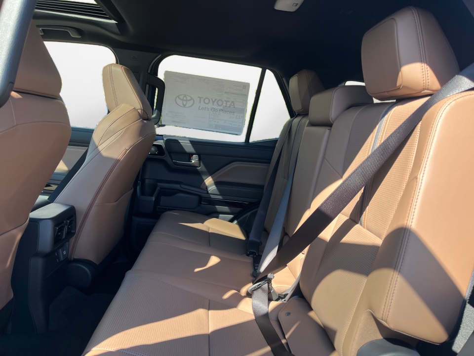 JTEVB5BR7T5034061 2026 Toyota 4Runner Hybrid Limited