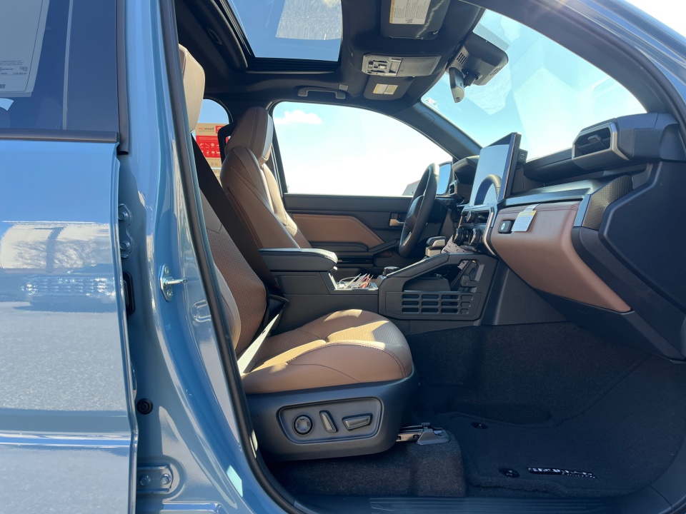 JTEVB5BR7T5034061 2026 Toyota 4Runner Hybrid Limited