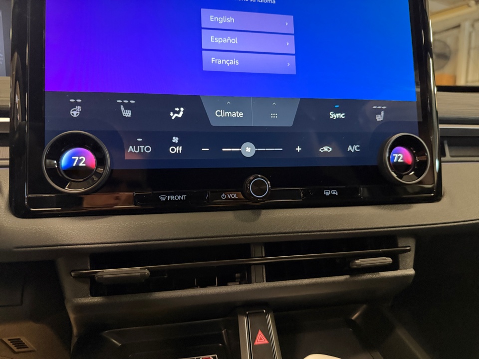 JTMAAAAD1TJ022242 2026 Toyota C-HR SE
