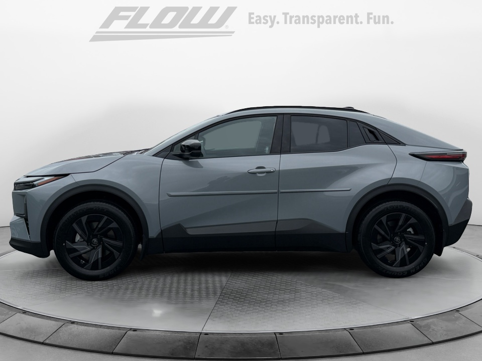 JTMAAAADXTJ013023 2026 Toyota C-HR SE