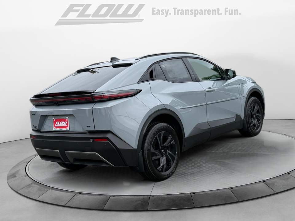 JTMAAAADXTJ013023 2026 Toyota C-HR SE