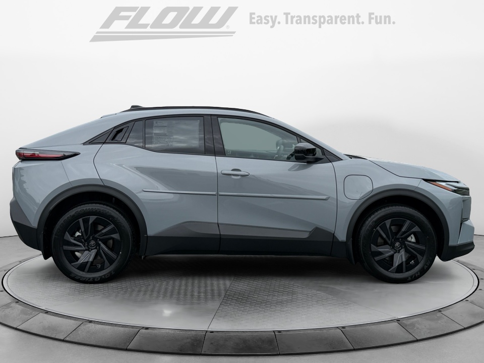 JTMAAAADXTJ013023 2026 Toyota C-HR SE