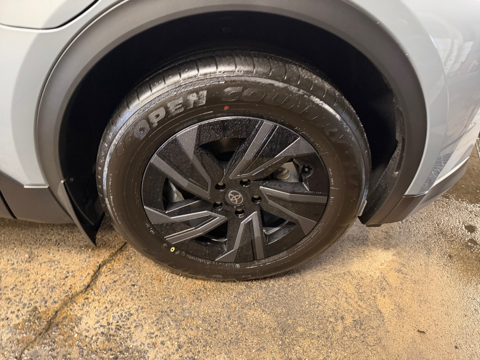 JTMAAAADXTJ013023 2026 Toyota C-HR SE