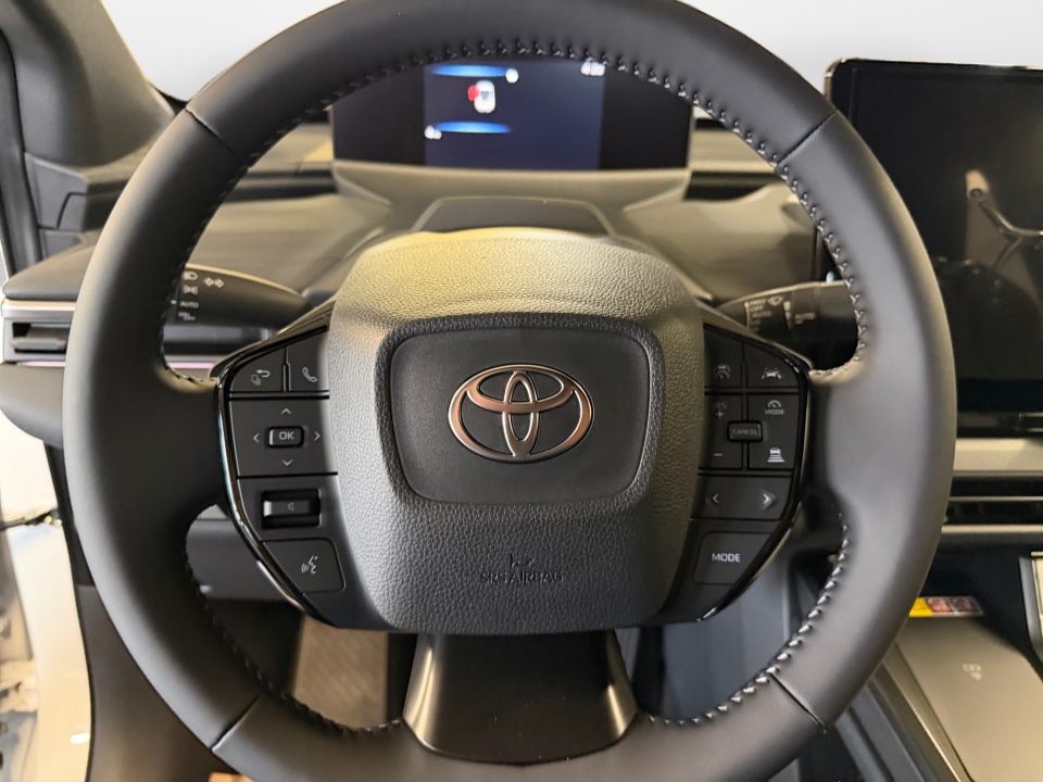 JTMAAAADXTJ018920 2026 Toyota C-HR SE