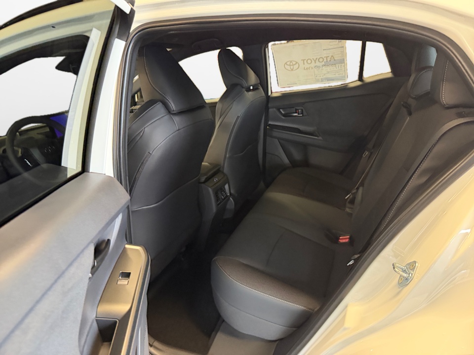 JTMAAAADXTJ018920 2026 Toyota C-HR SE