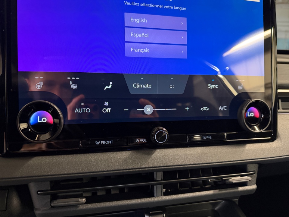 JTMAAAADXTJ018920 2026 Toyota C-HR SE