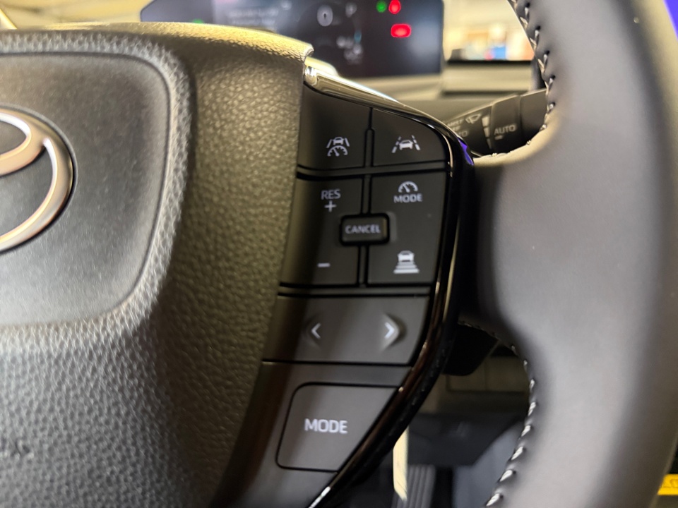JTMAAAADXTJ018920 2026 Toyota C-HR SE