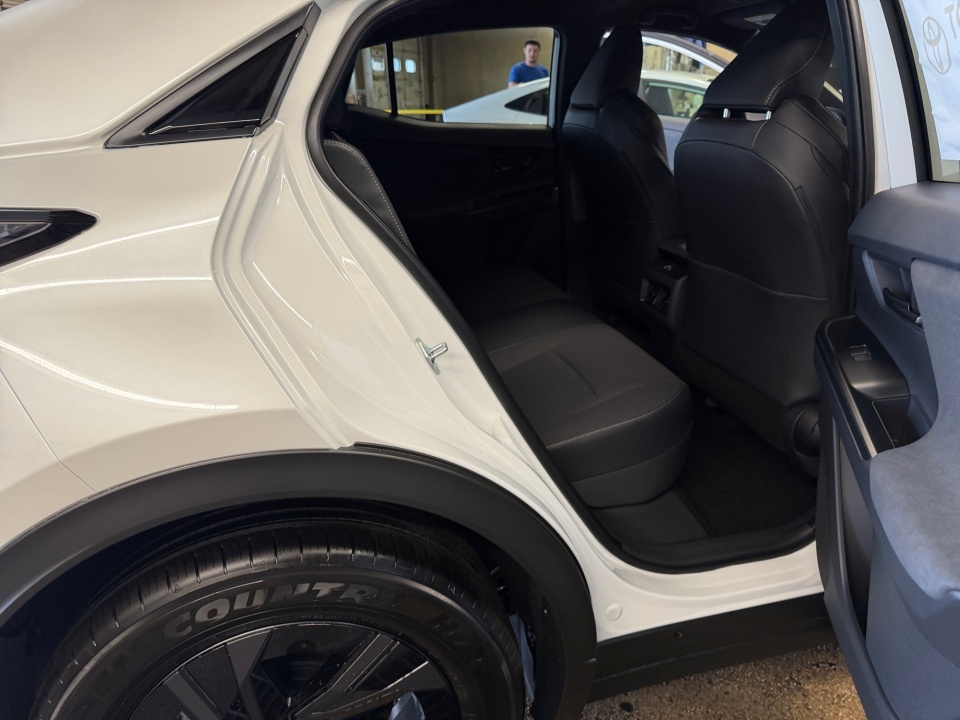 JTMAAAADXTJ018920 2026 Toyota C-HR SE