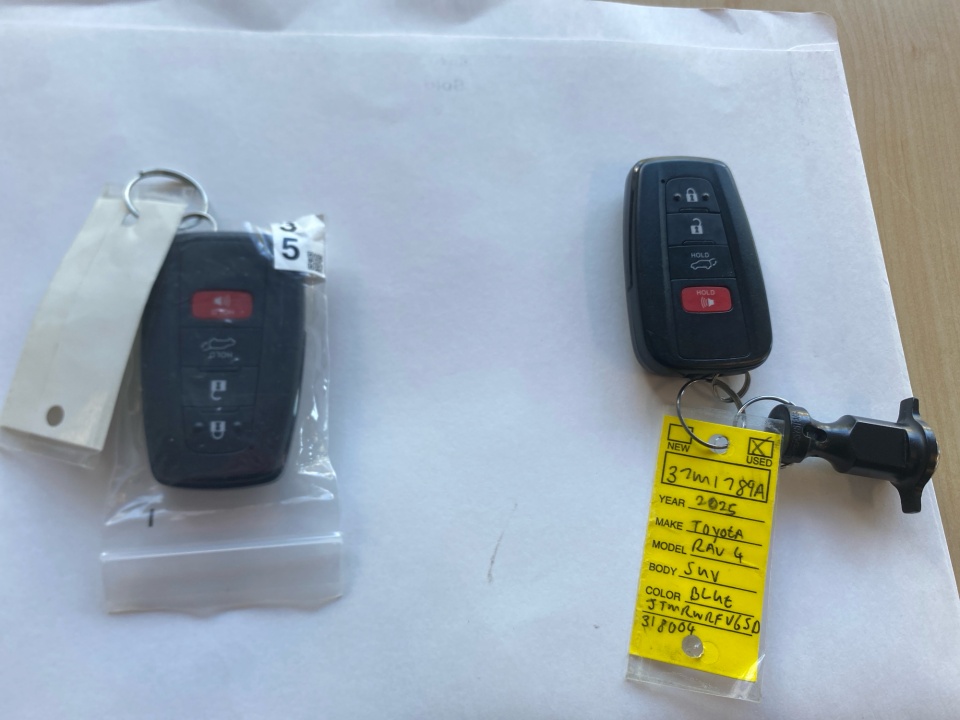 Used 2025 Toyota RAV4 Híbrido SUV