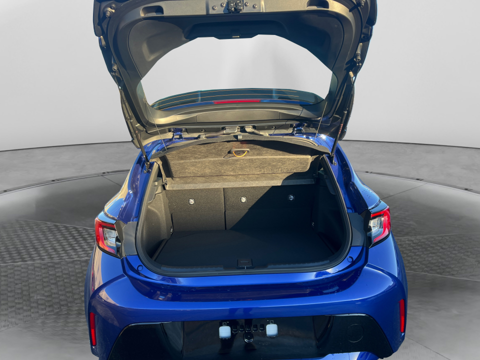 JTND4MBE2T3259853 2026 Toyota Corolla Hatchback SE