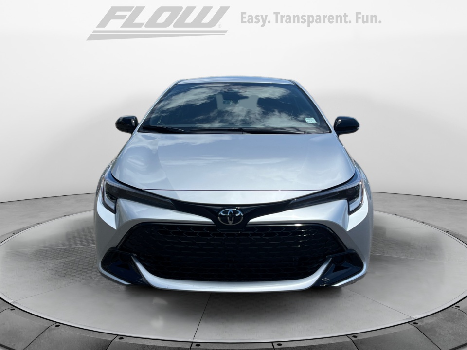 JTND4MBE7T3270735 2026 Toyota Corolla Hatchback SE