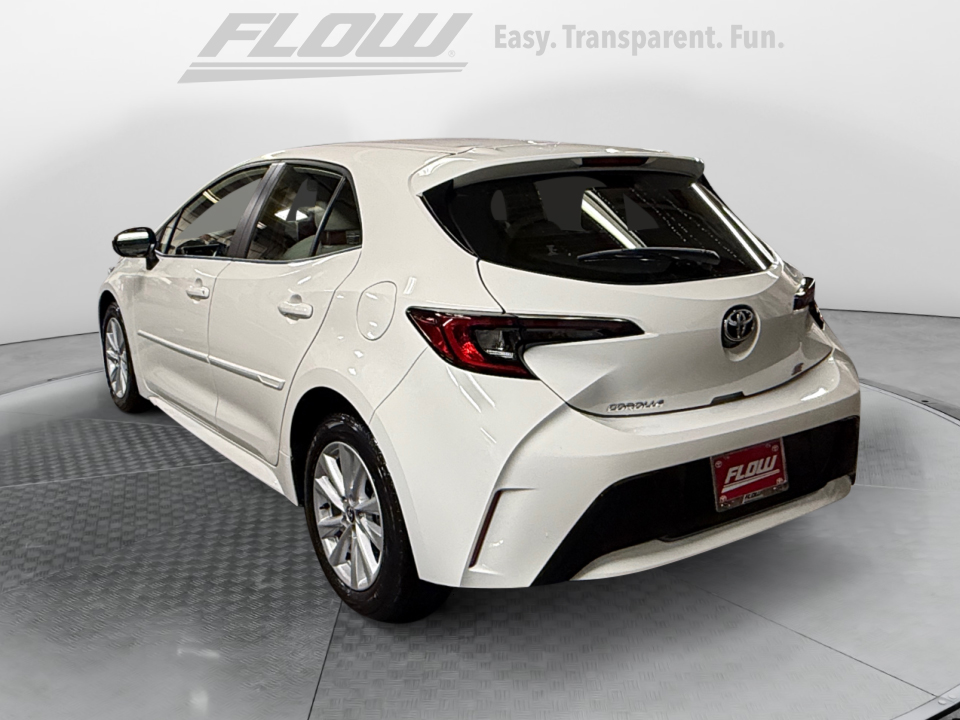 JTND4MBE8T3259436 2026 Toyota Corolla Hatchback SE