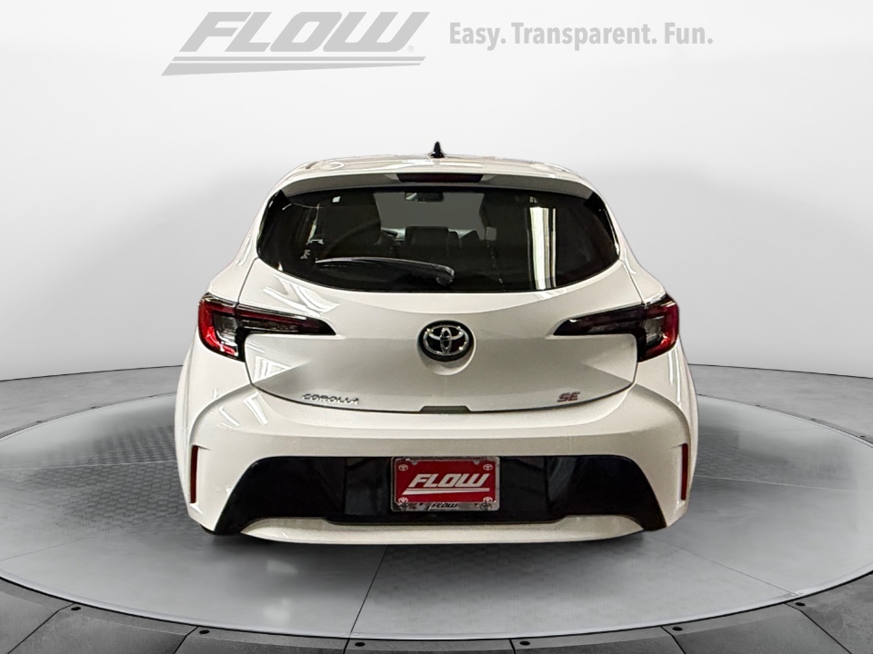 JTND4MBE8T3259436 2026 Toyota Corolla Hatchback SE