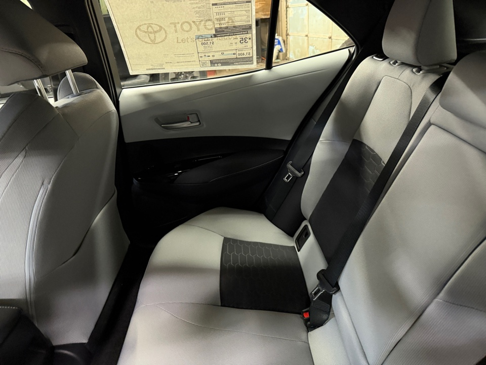 JTND4MBE8T3259436 2026 Toyota Corolla Hatchback SE