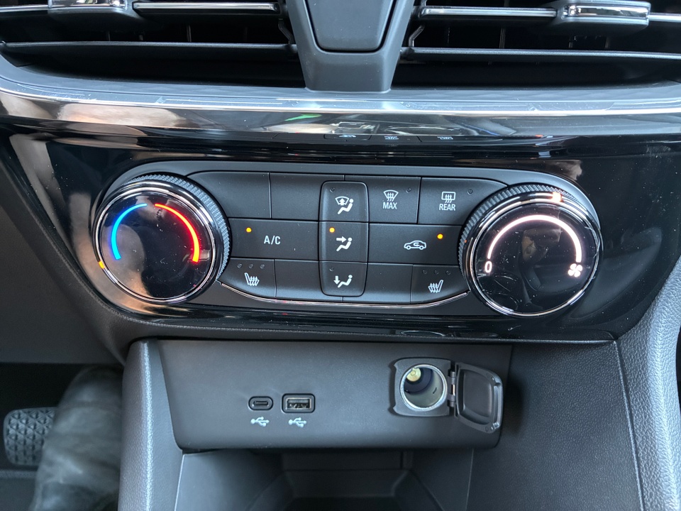 KL4AMDSL9TB226094 2026 Buick Encore GX Sport Touring