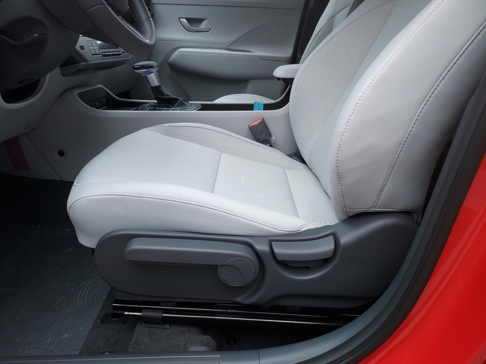 KM8HFCAB5TU370940 2026 Hyundai Kona SEL Sport