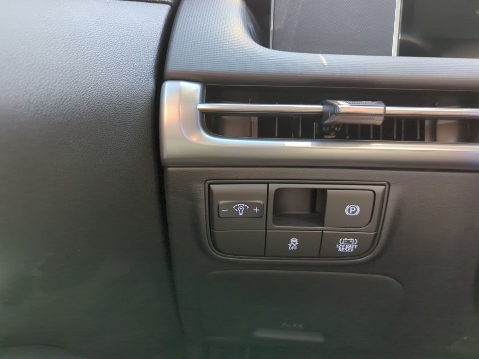 KM8JADD17TU467890 2026 Hyundai Tucson Hybrid Blue SE
