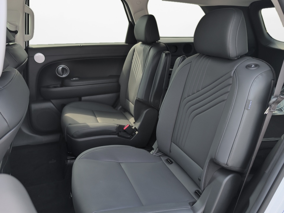 KM8RL5S27VU145736 2027 Hyundai Palisade SEL 7P