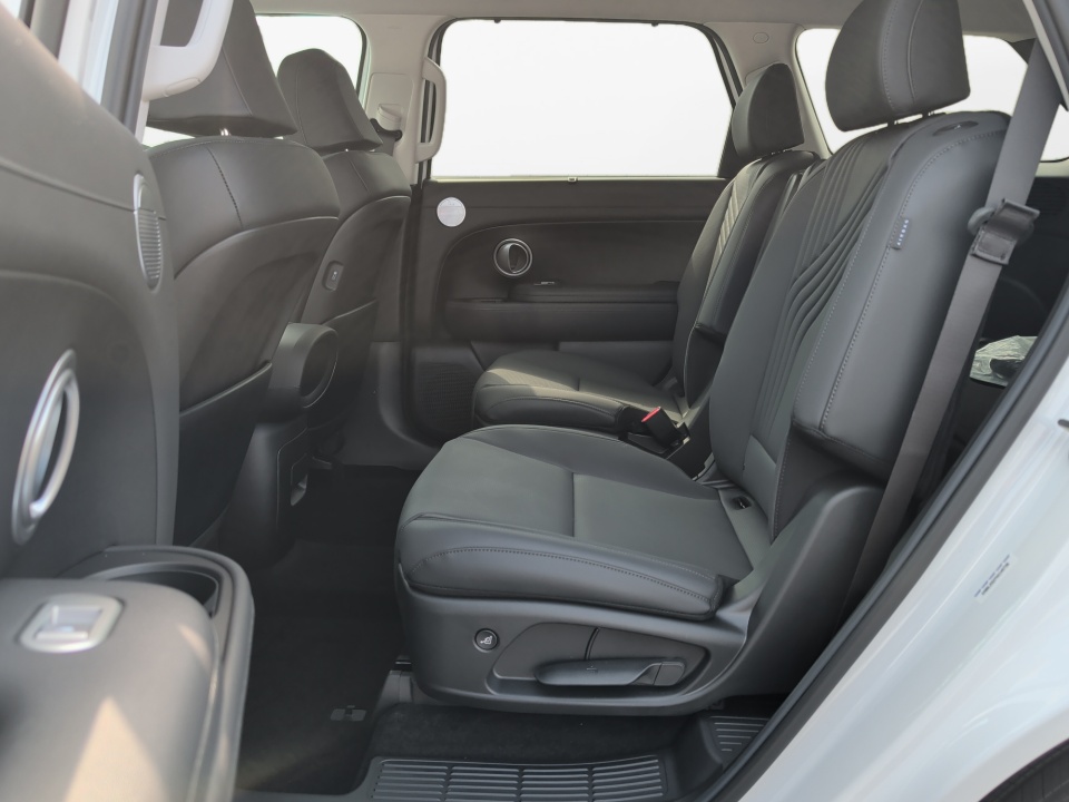 KM8RL5S27VU145736 2027 Hyundai Palisade SEL 7P