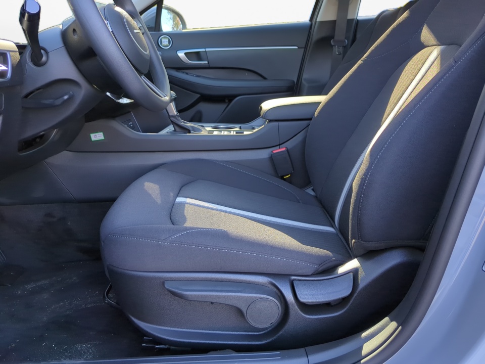 KMHL24JA5TA533865 2026 Hyundai Sonata SE