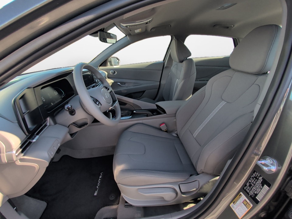 KMHLL4DG3TU101237 2026 Hyundai Elantra SE