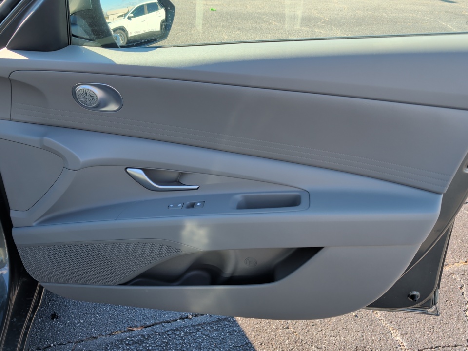 KMHLL4DG3TU101237 2026 Hyundai Elantra SE