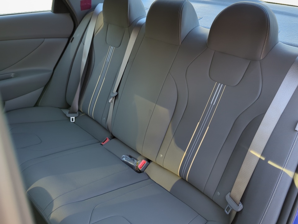 KMHLM4DG1SU063597 2025 Hyundai Elantra SEL Sport