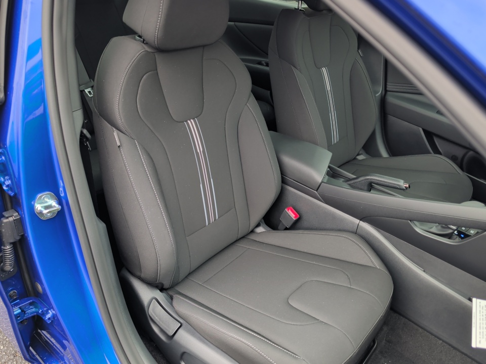 KMHLM4DG1TU115165 2026 Hyundai Elantra SEL Sport