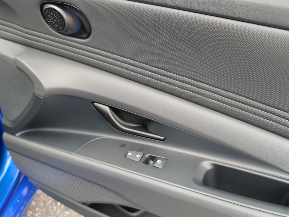 KMHLM4DG1TU115165 2026 Hyundai Elantra SEL Sport