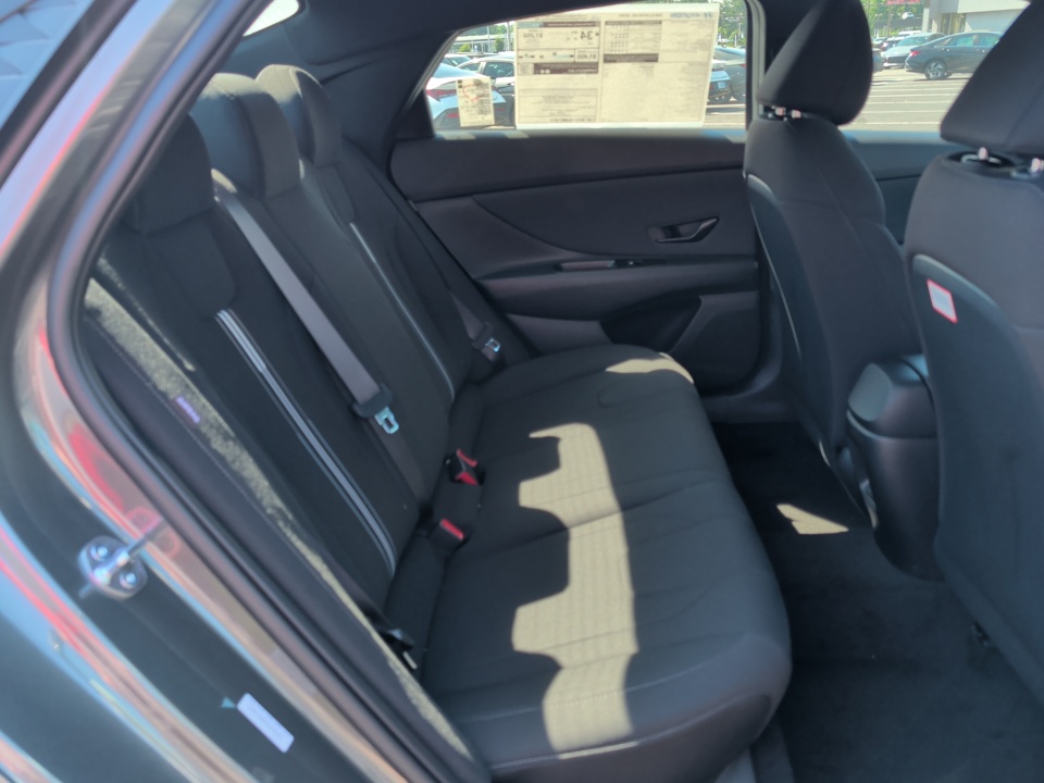 KMHLM4DG3TU216143 2026 Hyundai Elantra SEL Sport