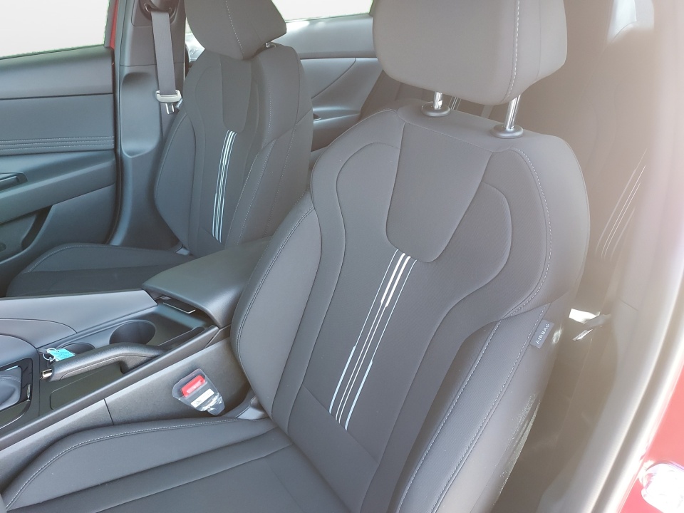 KMHLM4DG5SU043546 2025 Hyundai Elantra SEL Sport