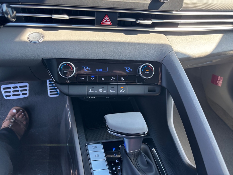 KMHLM4DG7SU060901 2025 Hyundai Elantra SEL Sport