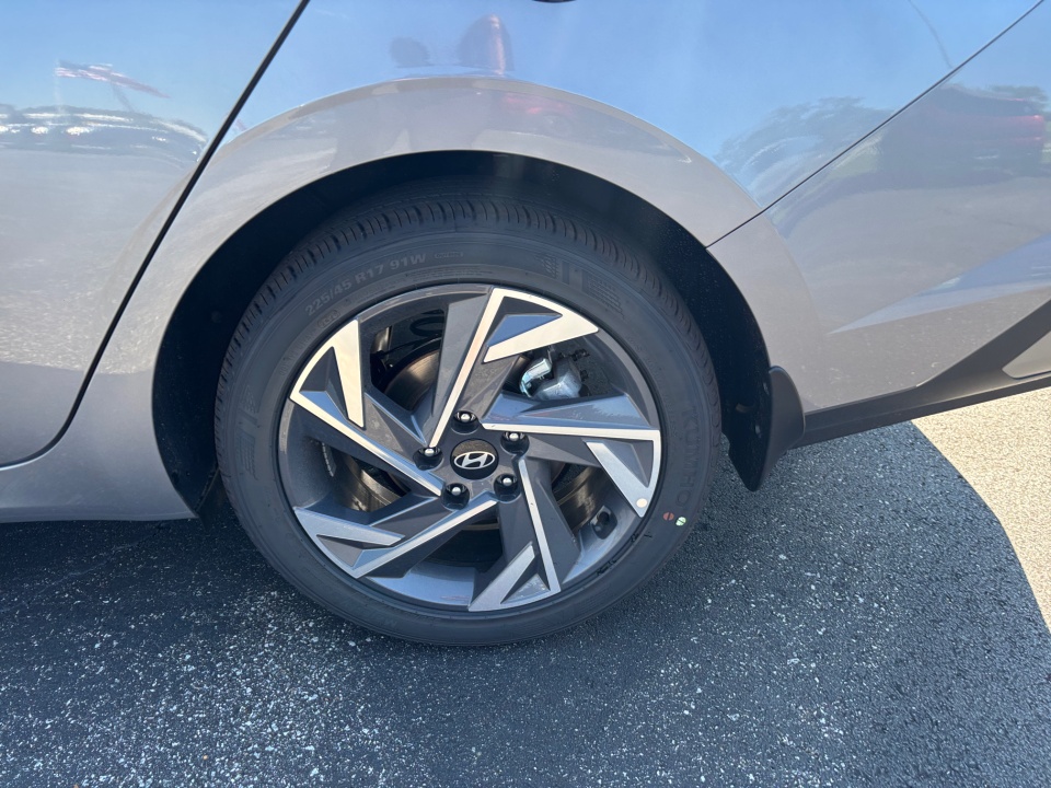 KMHLM4DG7SU060901 2025 Hyundai Elantra SEL Sport