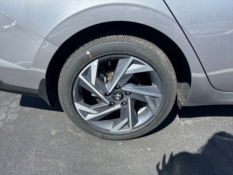 KMHLM4DG7SU060901 2025 Hyundai Elantra SEL Sport