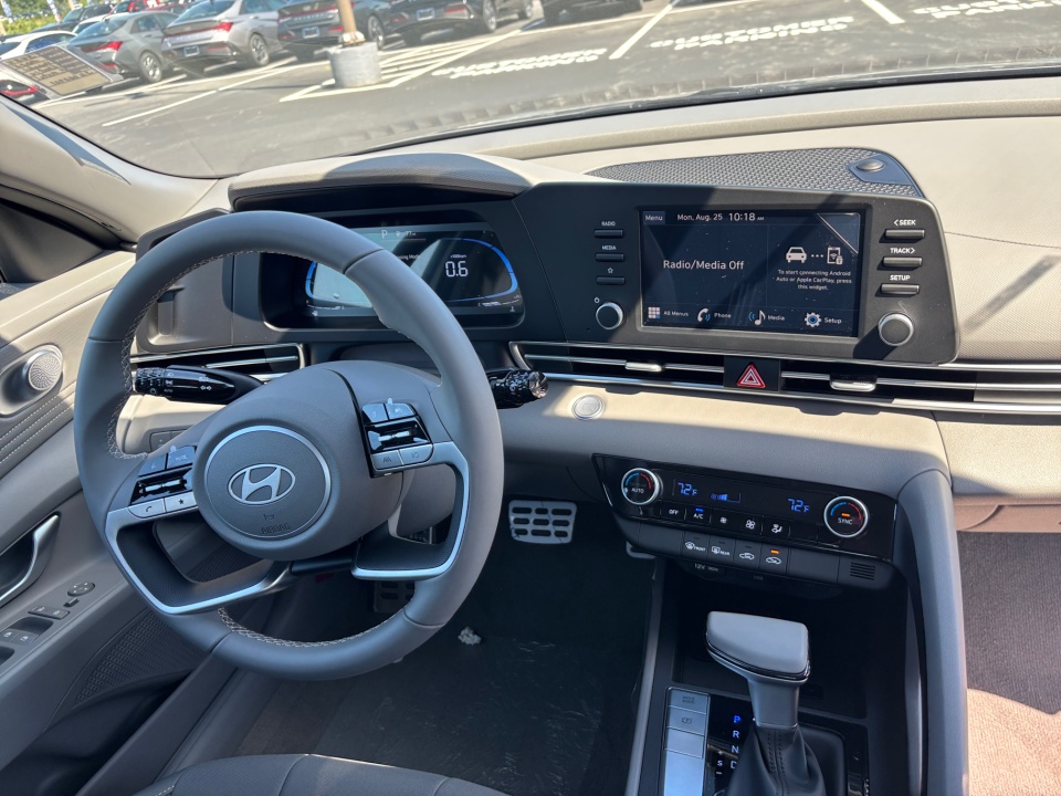 KMHLM4DG7SU060901 2025 Hyundai Elantra SEL Sport