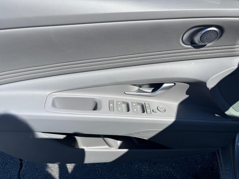 KMHLM4DG7SU060901 2025 Hyundai Elantra SEL Sport