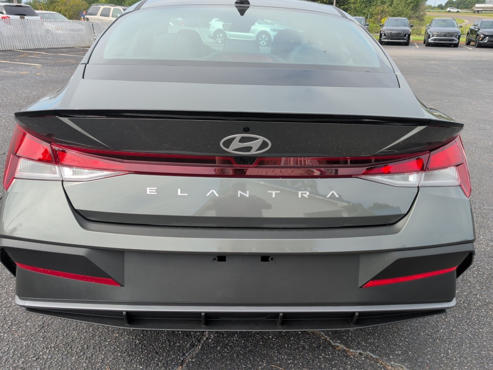 KMHLM4DG7TU290990 2026 Hyundai Elantra SEL Sport Plus