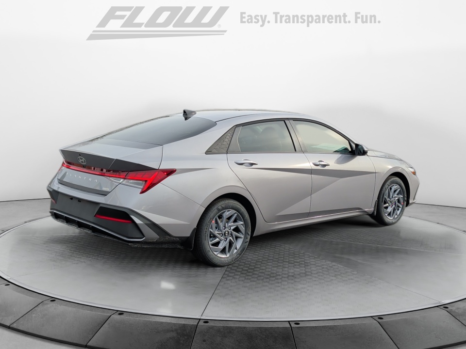 KMHLM4DJ0TU191293 2026 Hyundai Elantra Hybrid Blue